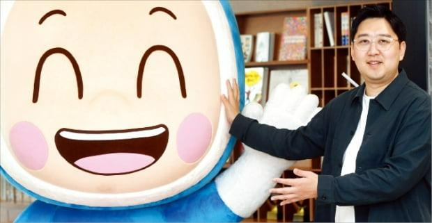 인공지능(AI) 스타트업 비닷두 창업자인 김대식 네이버웹툰 이사. 허문찬 기자